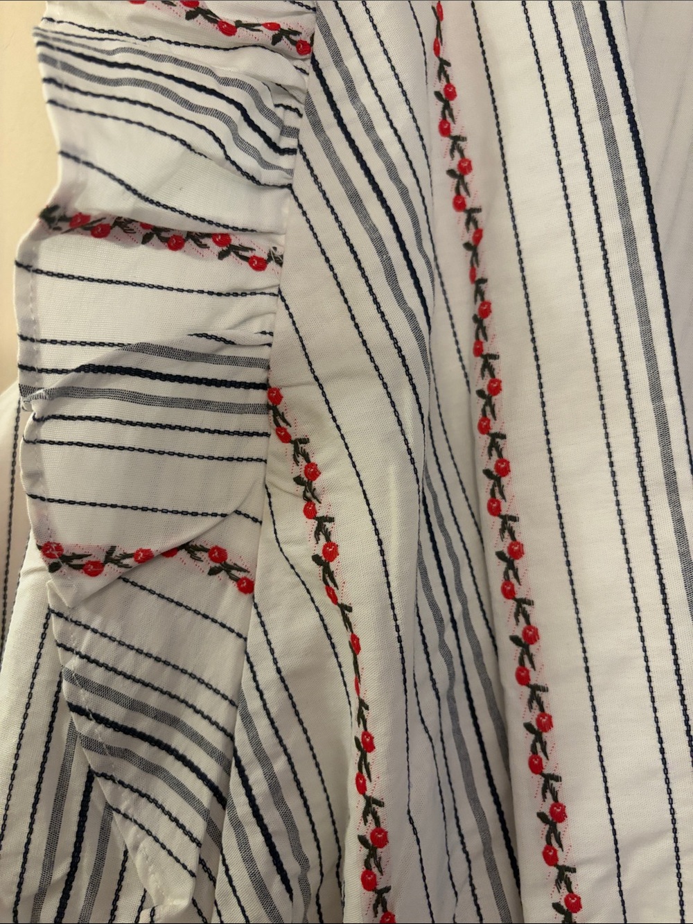 Draper James Women’s White Striped Peplum Top with Red Floral Embroidery, size M - Picture 4 of 6